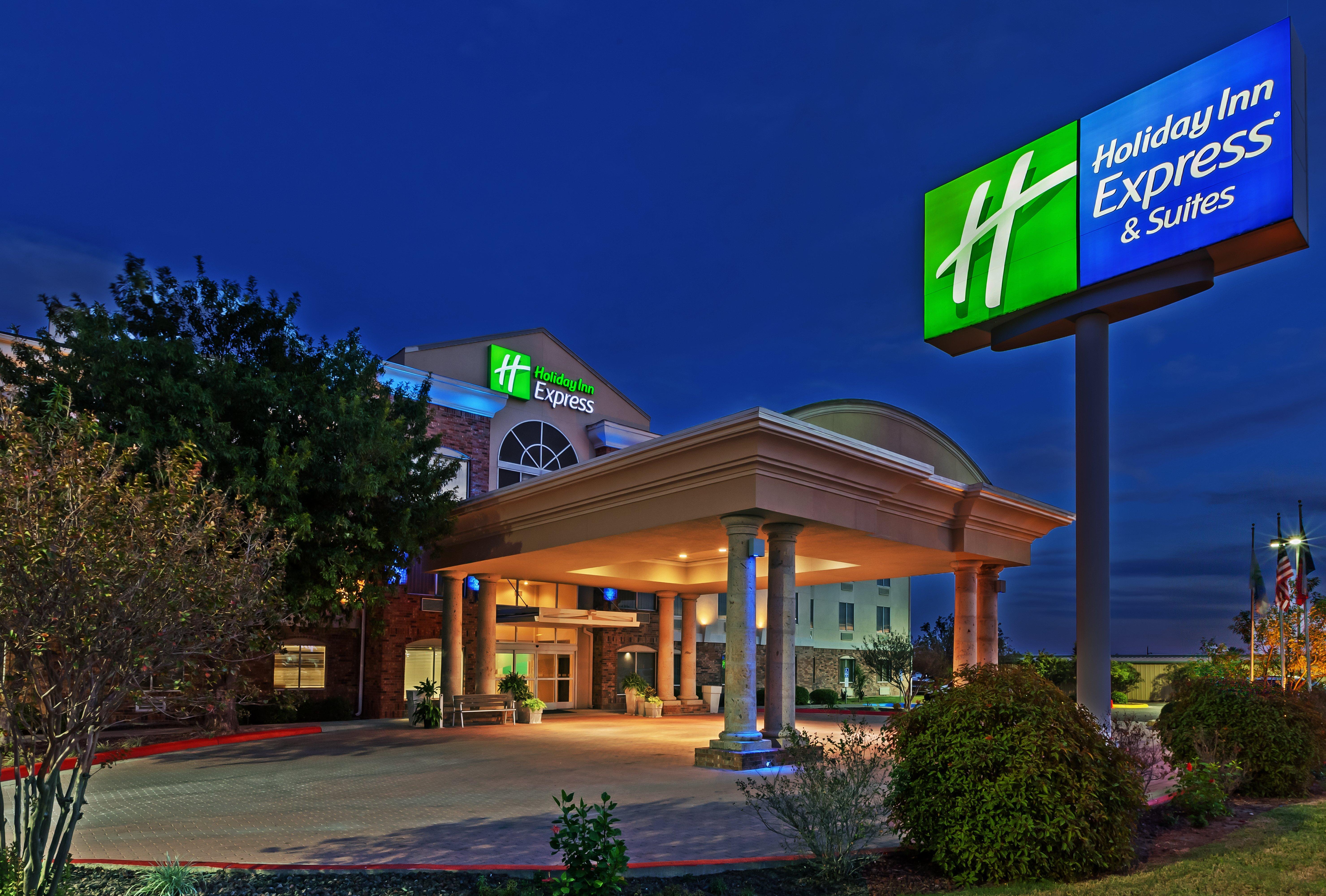 Holiday Inn Express Hotel & Suites Eagle Pass By Ihg Exterior photo